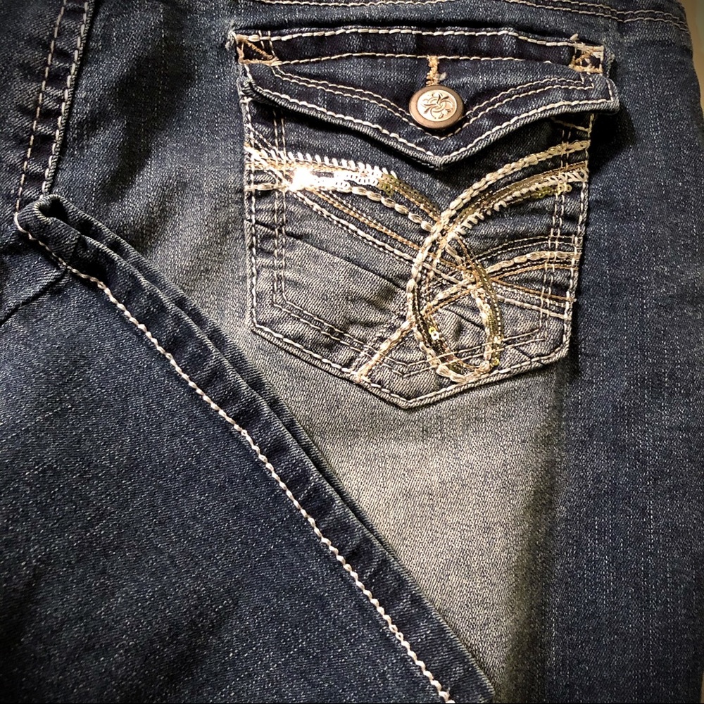 EUC No Boundaries Ladies Bootcut Jeans Size 17